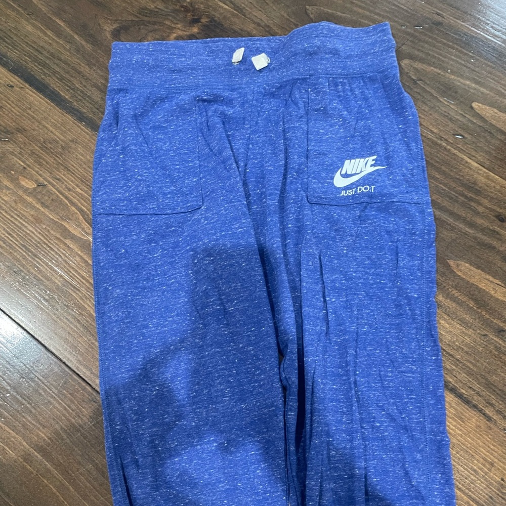 Nike cropped lounge pants- women